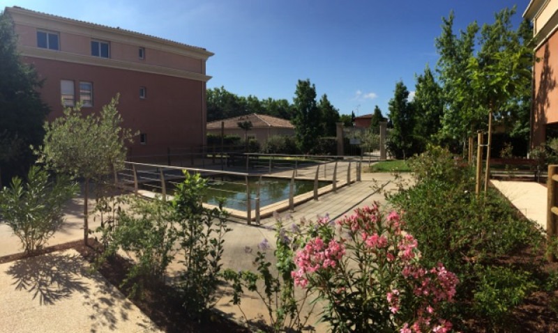 Les Jardins De La Crau  Miramas