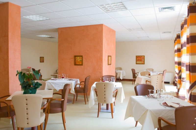 Diamantine