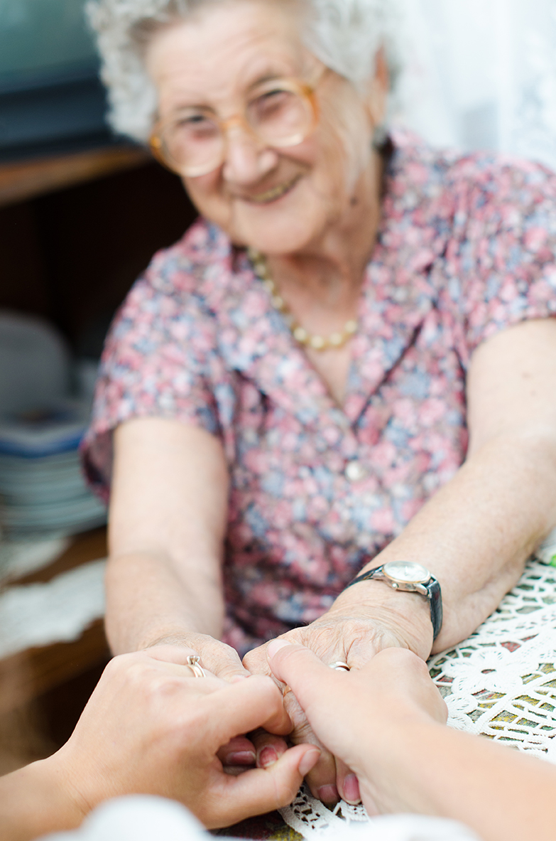 Mieux comprendre la maladie d’Alzheimer pour améliorer l’accompagnement du malade