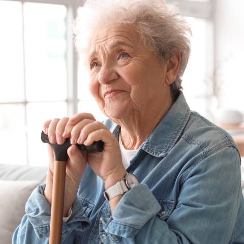 Temps d'attente pour entrer en EHPAD : comprendre les délais d’admission