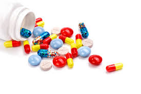 Prescrit-on trop de médicaments aux personnes âgées?