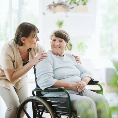 L'hébergement temporaire en EHPAD est une bonne solution pour soulager les aidants