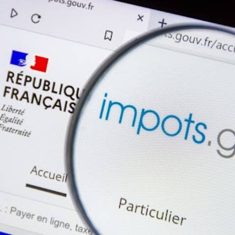 Il est possible de bénéficier d'une réduction d'impôts en inscrivant les frais d'EHPAD dans la déclaration d'impôts.