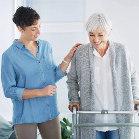 Délai de rétablissement après une prothèse de hanche : combien de temps faut-il pour récupérer ?