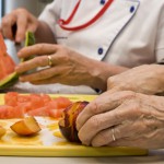 L'alimentation en maison de retraite : Pourquoi en faire tout un plat?